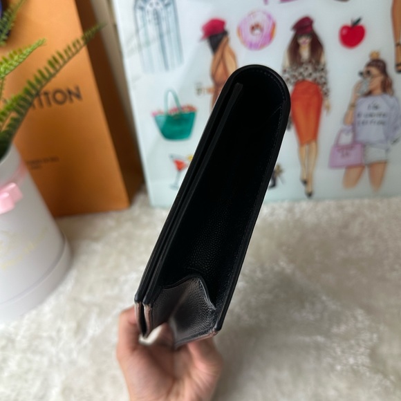 ❤️ysl clutch ❤️ - Picture 4 of 10